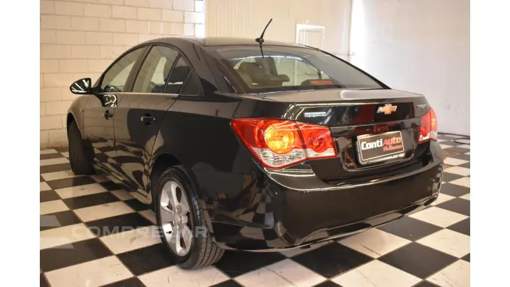 CRUZE SEDAN - 1.8 LT 16V 4P AUTOMÁTICO