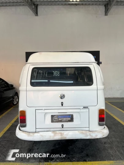 VOLKSWAGEN KOMBI 1.6 STD 8V