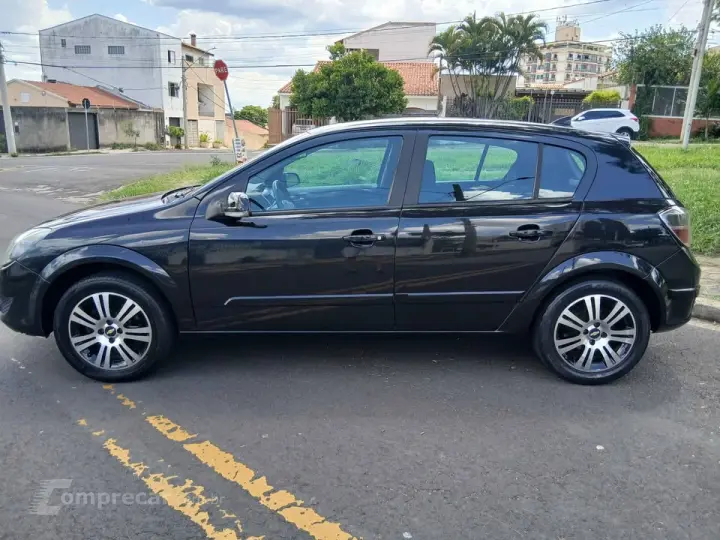 VECTRA 2.0 MPFI GT Hatch 8V