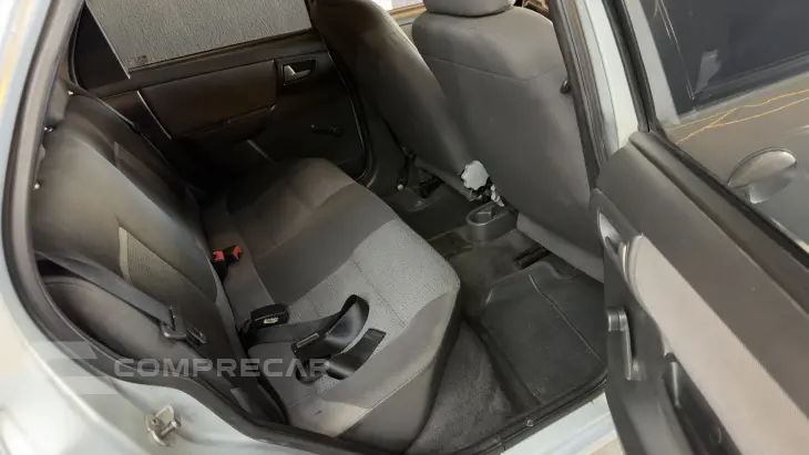 CELTA 1.0 MPFI LT 8V