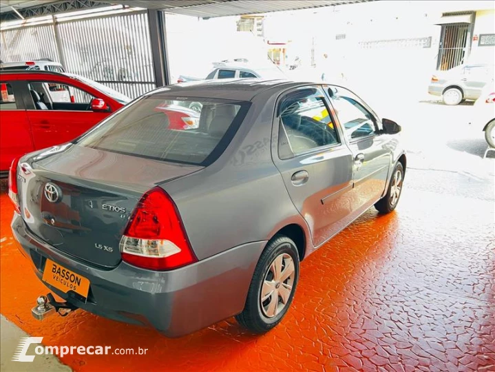 ETIOS 1.5 XS Sedan 16V