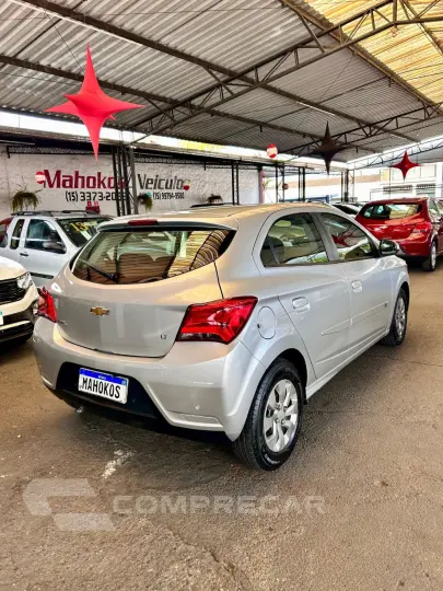 ONIX HATCH LT 1.0 8V FlexPower 5p Mec.