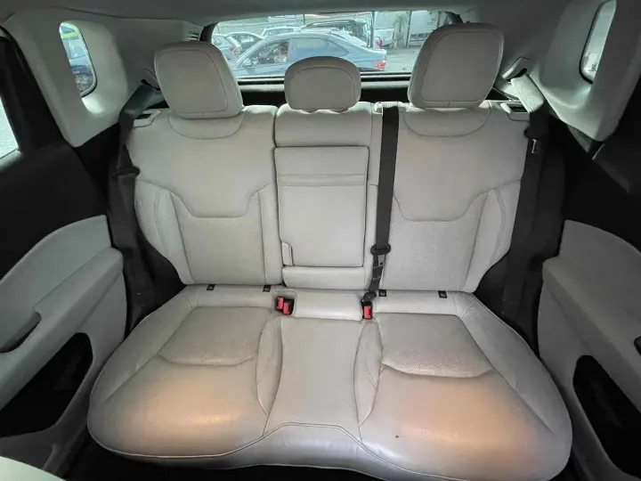 COMPASS 2.0 16V FLEX LONGITUDE AUTOMÁTICO