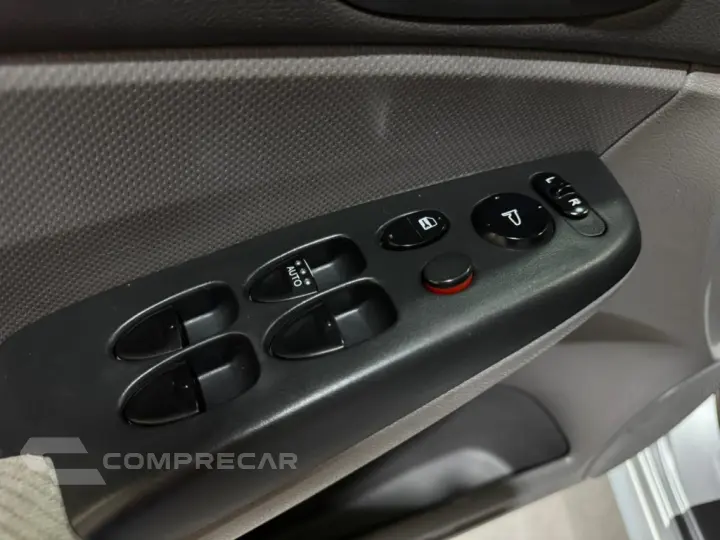CIVIC 1.8 LXL 16V FLEX 4P MANUAL