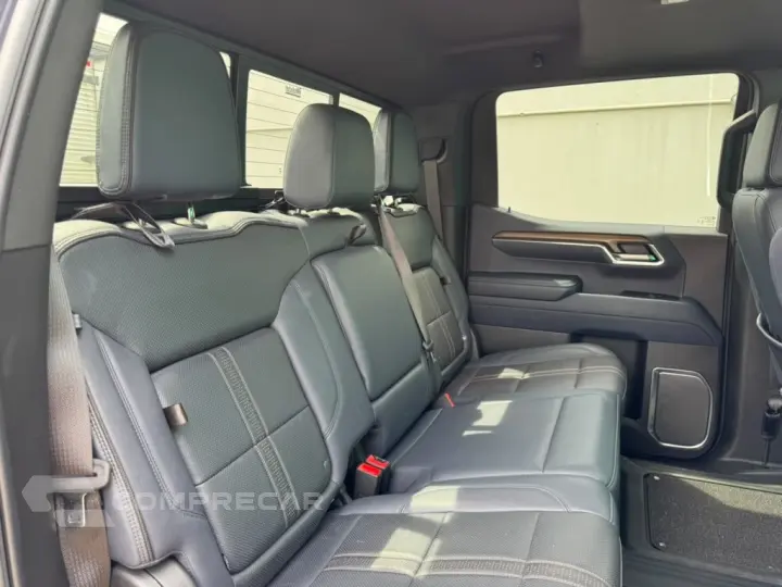 SILVERADO 5.3 V8 GASOLINA 1500 HIGH COUNTRY 4X4 AUTOMÁTICO