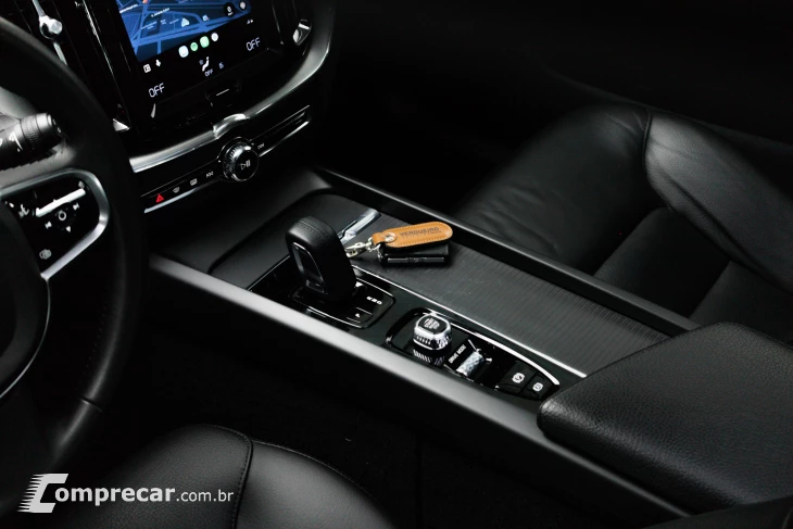 XC60 2.0 T8 HYBRID MOMENTUM AWD GEARTRONIC