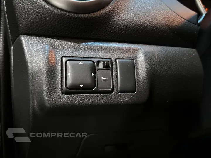 LIVINA 1.8 SL X-GEAR 16V FLEX 4P AUTOMÁTICO