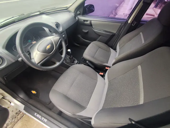 CELTA 1.0 MPFI LT 8V