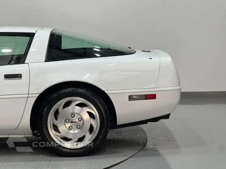 CORVETTE 5.7 TARGA V8 GASOLINA 2P AUTOMÁTICO