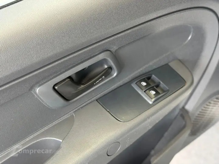 Strada Working HARD 1.4 Fire Flex 8V CD