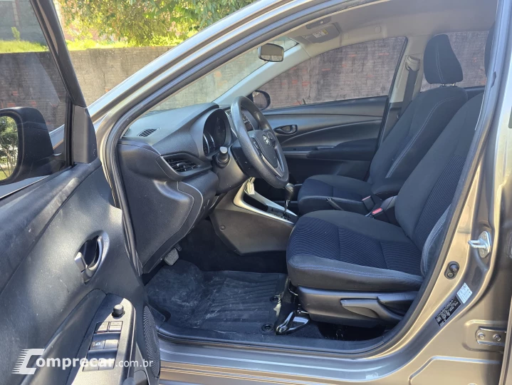 YARIS 1.5 16V Sedan XL Live