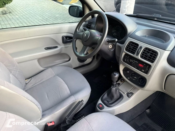 Clio Authentique 1.0 8V 3p