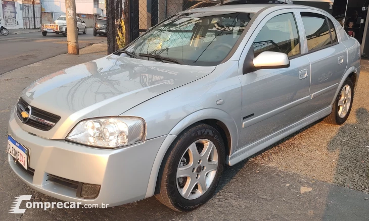 ASTRA 2.0 MPFI Advantage 8V