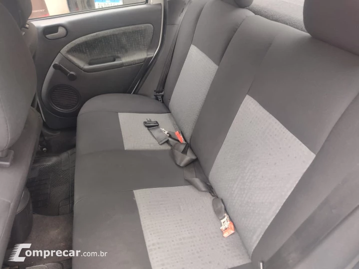 FIESTA 1.6 Rocam SE Sedan 8V