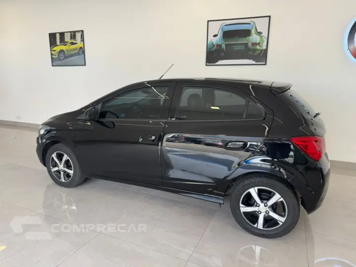 Onix Hatch 1.4 4P FLEX LTZ AUTOMÁTICO