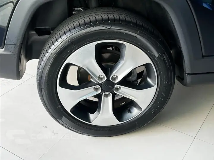 COMPASS 2.0 16V DIESEL LONGITUDE 4X4 AUTOMÁTICO