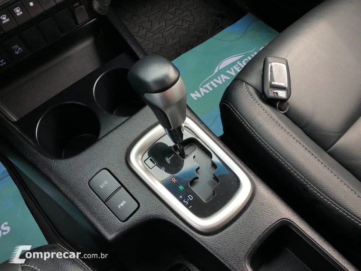 Hilux 2.8 D-4D Turbo Diesel Cd Srv 4X4 Automático