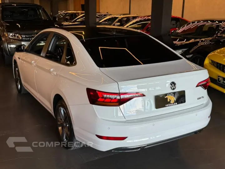 JETTA 1.4 250 TSI TOTAL FLEX R-LINE TIPTRONIC