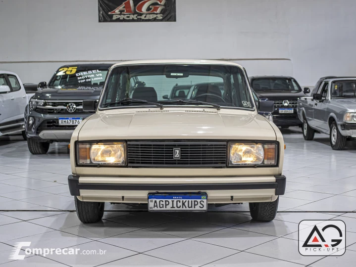 LAIKA 1.6 Sedan 8V