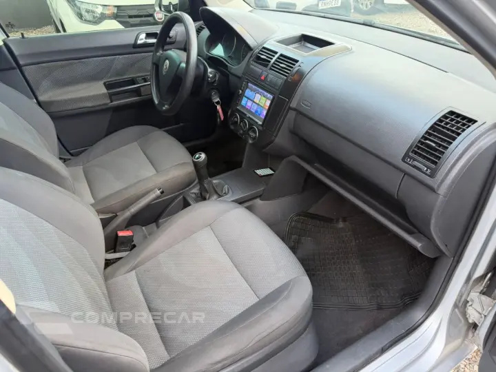 Polo Sedan 1.6 4P COMFORTLINE FLEX