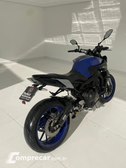 MT 09