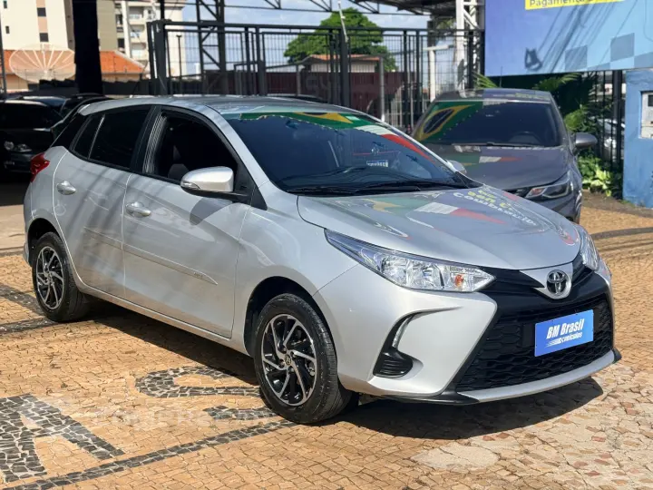 YARIS 1.5 16V XL