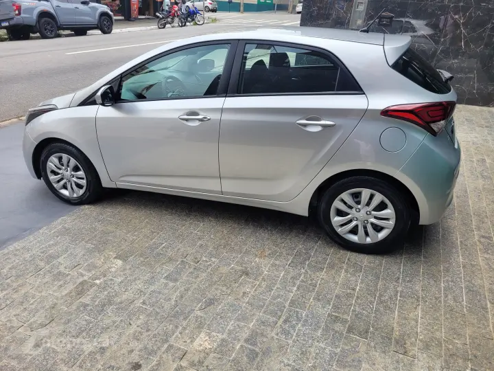 HB20 1.6 Comfort 16V