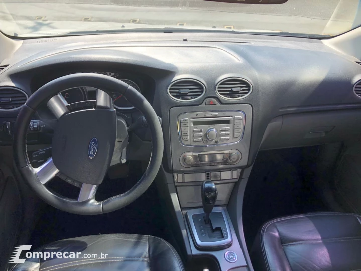 FOCUS 2.0 Ghia Sedan 16V
