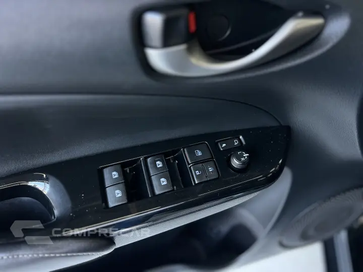 YARIS 1.5 16V FLEX XL PLUS CONNECT MULTIDRIVE