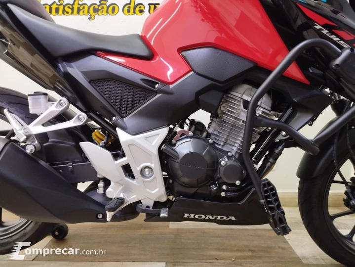 CB 300F Twister 300