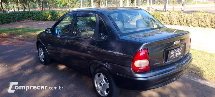 Classic sedan 1.0