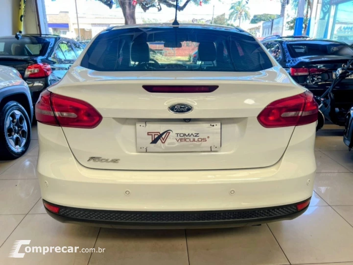 FOCUS 2.0 SE Fastback 16V