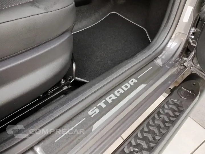 STRADA 1.0 TURBO 200 FLEX RANCH CD CVT