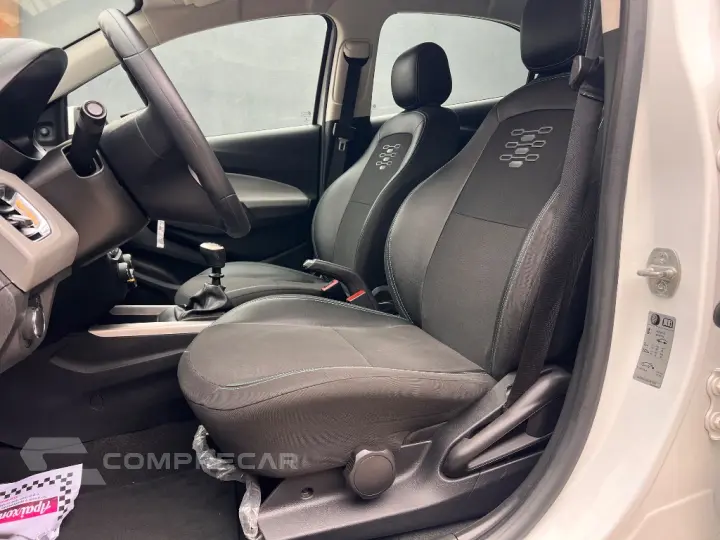 ONIX HATCH LT 1.0 8V FlexPower 5p Mec.