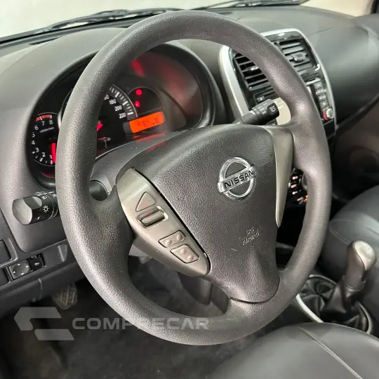 MARCH SL 1.6 16V Flex Fuel 5p