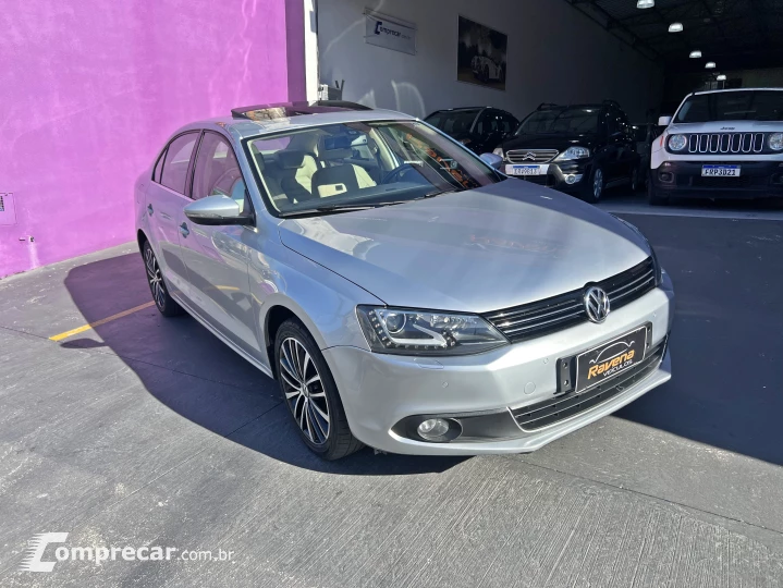 JETTA 2.0 TSI Highline 211cv
