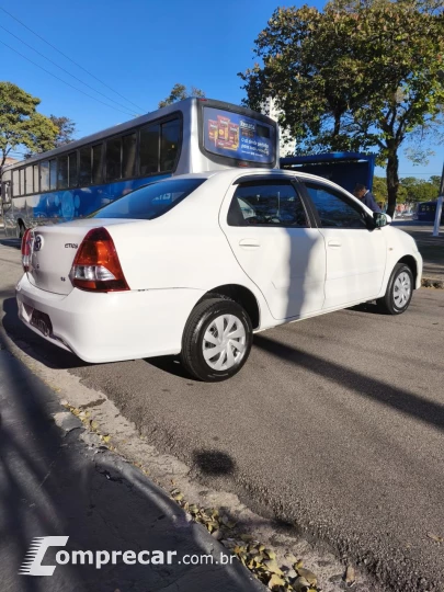 Etios Sedan 1.5 16V 4P FLEX X
