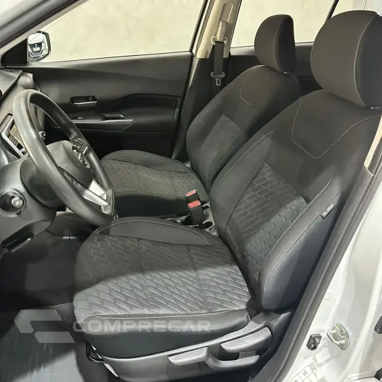 KICKS Sense 1.6 16V Flex Aut.
