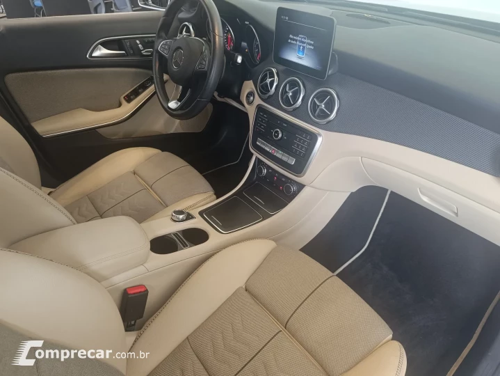 GLA 200 1.6 CGI STYLE 7G-DCT