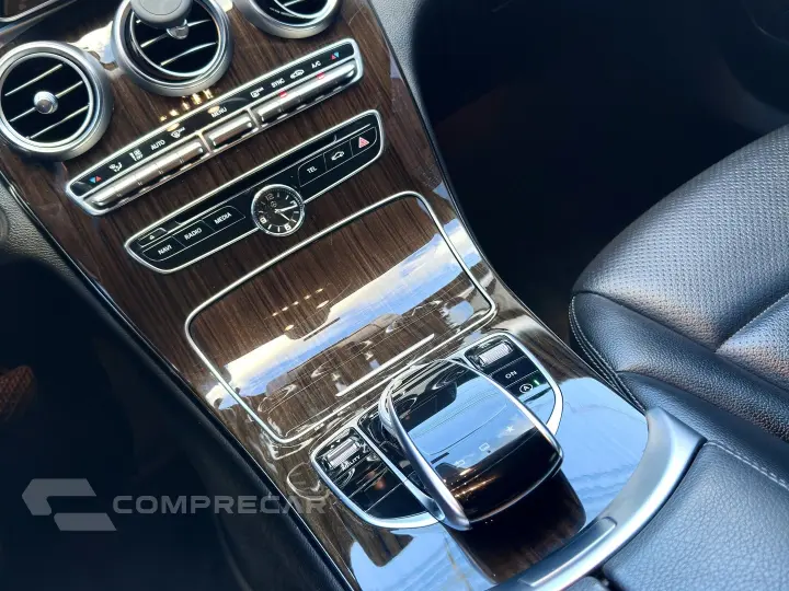 C 180 1.6 CGI EXCLUSIVE 16V TURBO GASOLINA 4P AUTOMÁTICO