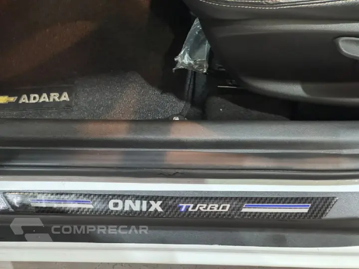 ONIX 1.0 TURBO FLEX PLUS PREMIER AUTOMÁTICO