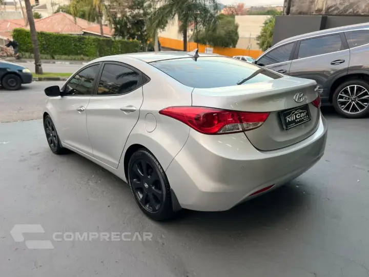 Elantra GLS 1.8 16V Aut.