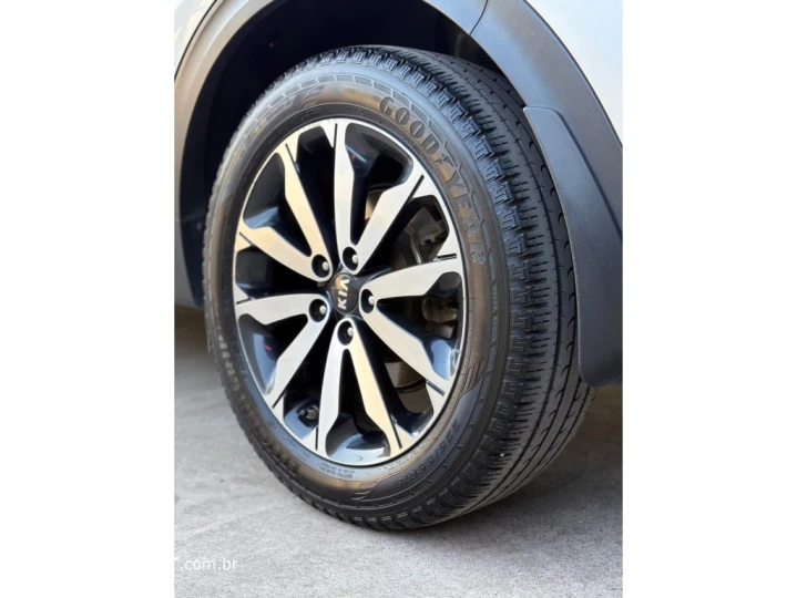 SPORTAGE 2.0 LX 4X2 16V FLEX 4P AUTOMÁTICO