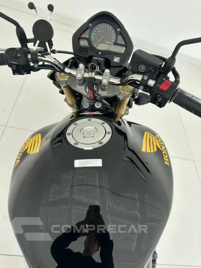 CB 600F HORNET / HONDA