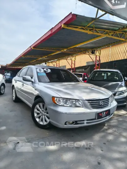 AZERA 3.3 MPFI GLS Sedan V6 24V