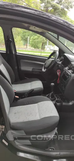 FIESTA 1.6 MPI Class Hatch 8V