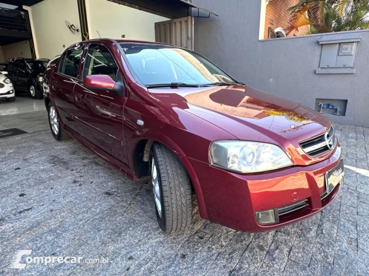 ASTRA 2.0 MPFI Advantage Sedan 8V