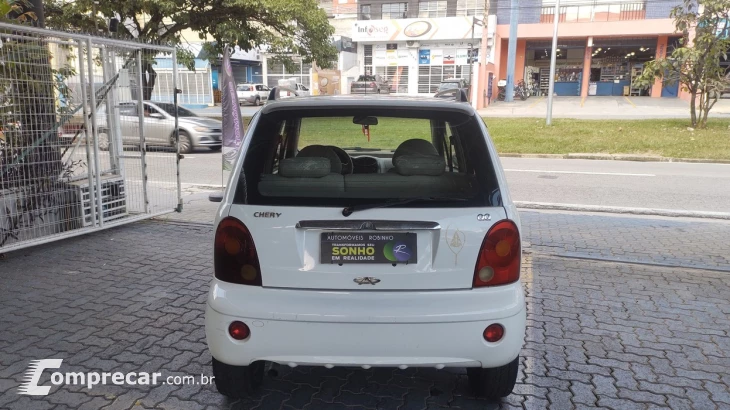QQ 1.1 MPFI 16V