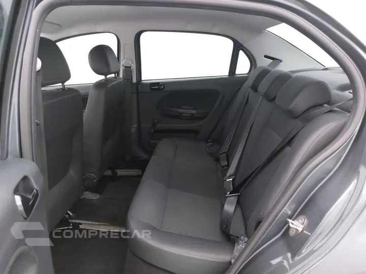 VOYAGE 1.0 12V MPI TOTALFLEX 4P MANUAL