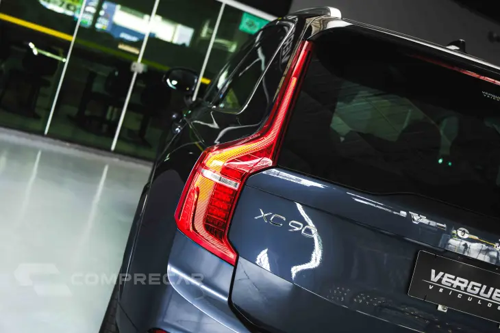 XC90 2.0 T6 Momentum AWD Geartronic